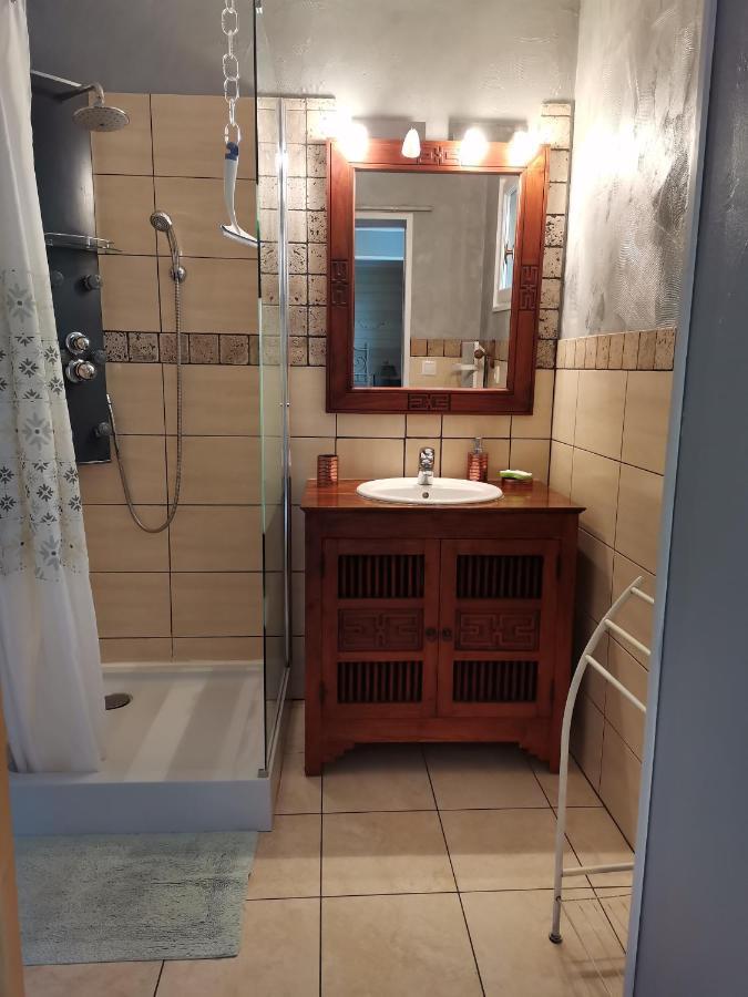 Gite " Suzon" A Peyroutas Vignonet St Emilion Exterior foto